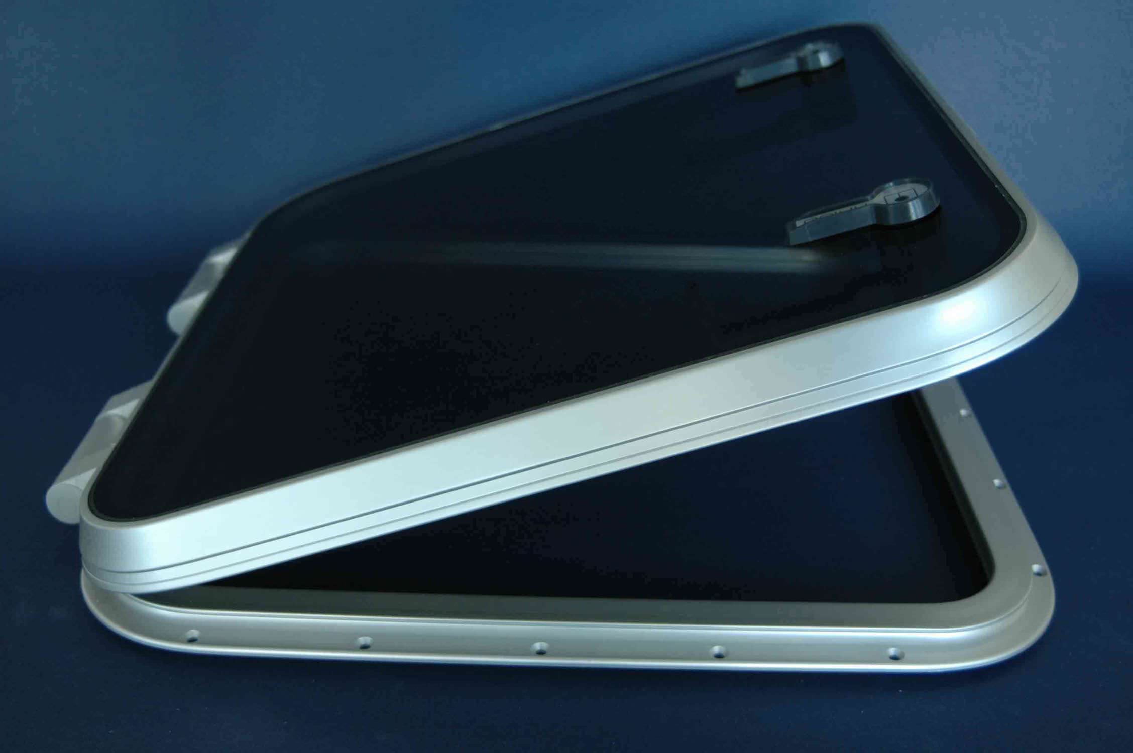 ボート用デッキハッチ Rhigo 正方形 / オープン / ラウンドコーナー