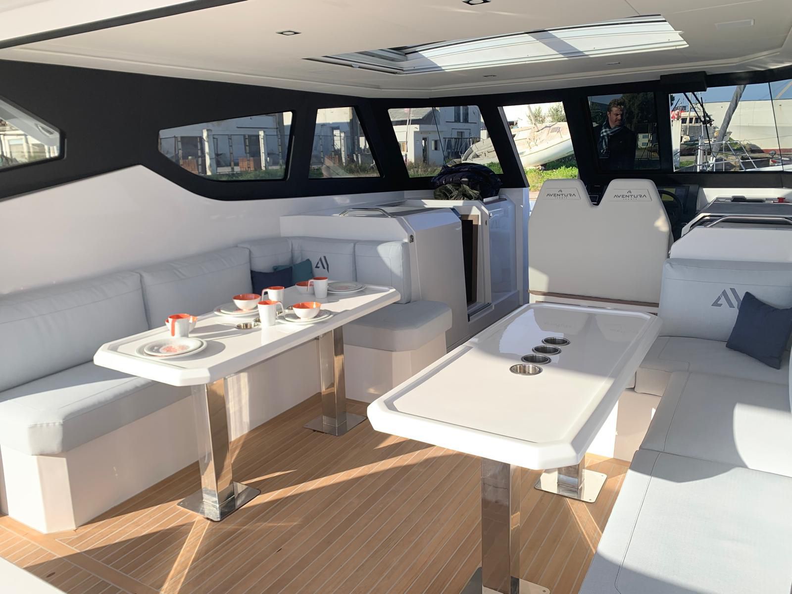 カタマランエクスプレスクルーザー - 38SC - AVENTURA YACHTS - 船内機