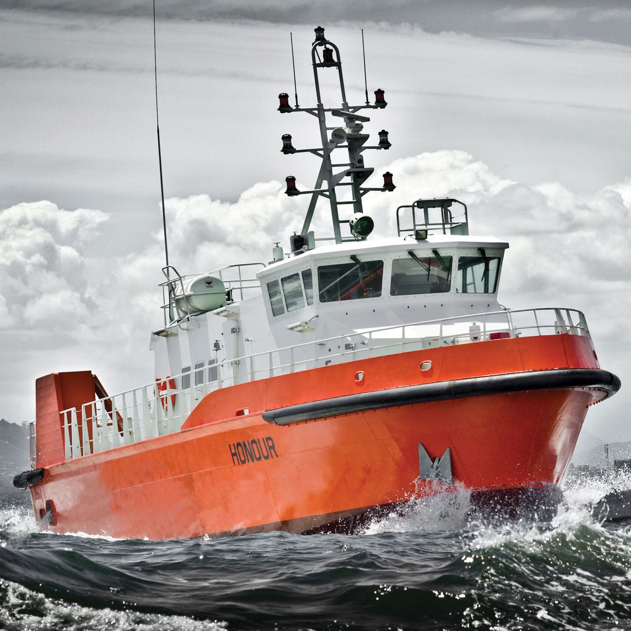監視船 - 24M SENTINEL - Nautic Africa - インボードウォーター
