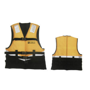 カヌー及びカヤック用浮力補助具 1