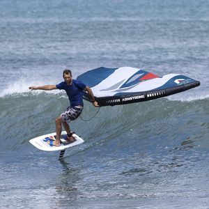 サーフィンスタンドアップパドルサーフィン