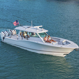 Scout Boats :モーターボート - NauticExpo