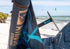 157cm SOS フォイル 5'2 カイトサーフィン Foil カイトボード フォイル付きカイトボード - TEAM - Airush - 微風