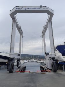 U字型移動リフト