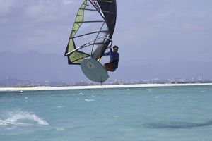 レース用ウインドサーフィンセイル
