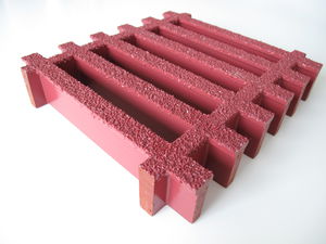 滑り止めボ-ト用デッキ