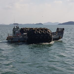 港湾用防舷物