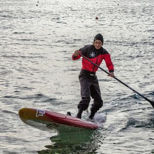 水上スポーツ用ドライスーツ