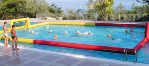 バレーボールグラウンド水中遊具 1