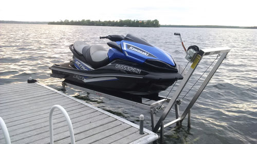 ジェットスキー用エレベーター - Personal Watercraft - R & J Machine - アルミニウム