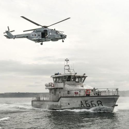 医療訓練用専用船 - EIH "Jules" - Chantier Naval Gléhen