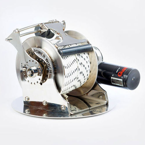 船用ウィンチ - UFFW 2600 - Universal Free Fall Winch Pty Ltd - アンカー用 / 電動 / シングルドラム