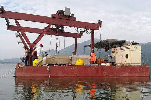 ドック固定システム - Shanghai Qihua Waterborne Engineering Construction Co., Ltd