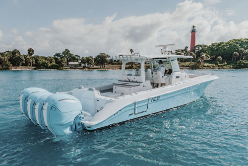 マルチハルエクスプレスクルーザー - 42' LUJO - HCB Yachts - 船外機 / 四発機 / オープン
