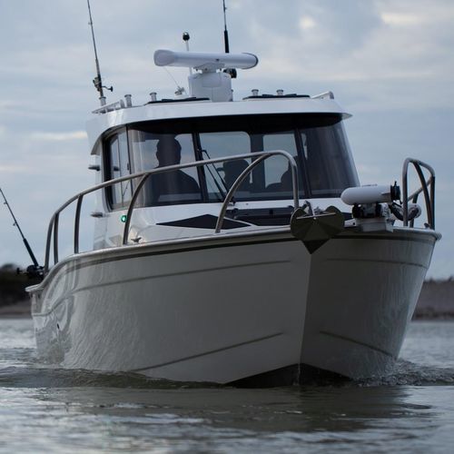 船内機散策 - 915 XST - Extreme Boats EU Ltd. - 操舵室あり / 釣り用 / アルミニウム