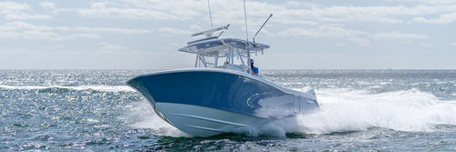 船外機センターコンソールボ－ト - 36′ - Invincible Boat Company - 三発機 / センターコンソール / クイック
