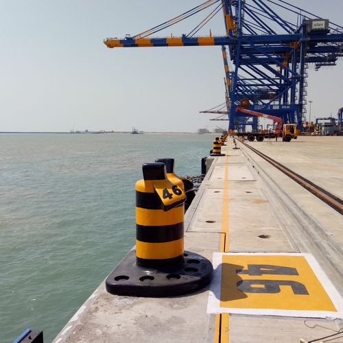 マリンターミナル用係船ボラード - CI - IRM Offshore and Marine Engineers PVT. LTD. - マリーナ用