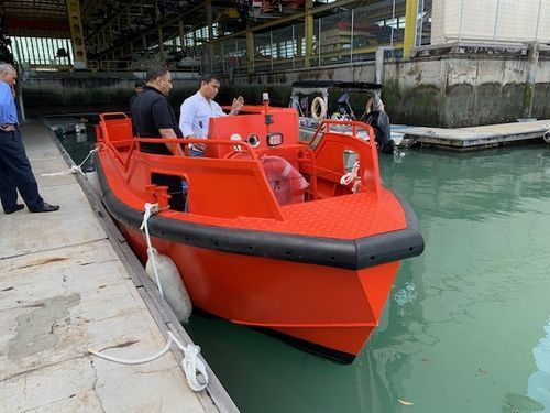 小タグボート業務用ボート - Centurion 24 - Five Aluminium Boat and Engineering Pte Ltd - 船内機 / ディーゼル / アルミニウム