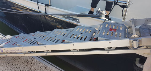 ボート用ギャングウェイ - SYT Sea Yachting Tools - 階段タイプ / 手動 / オーダーメイド