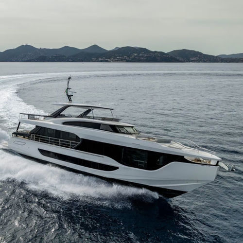 クルージングモーターヨット - GRANDE 26M - Azimut - フライブリッジ / Vドライブ / キャビン5室