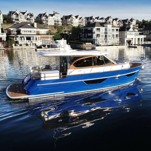 船内機エクスプレスクルーザー - BLUE - Burger Boat Company - ツインエンジン / 滑走船体 / ハードトップ
