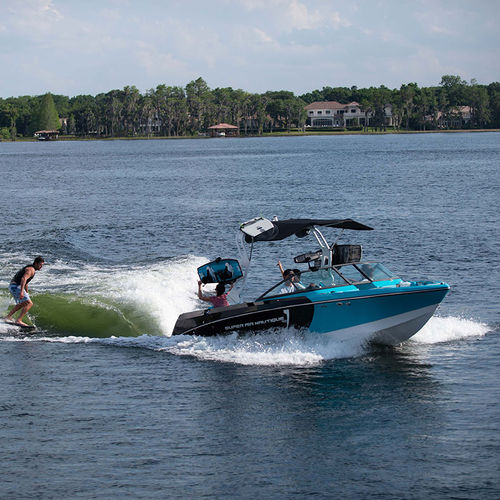 ウェイクサーフランナバウトボート - Super Air  230 - Nautique Boat Company - 船内機 / デュアルコンソール / バウライダー