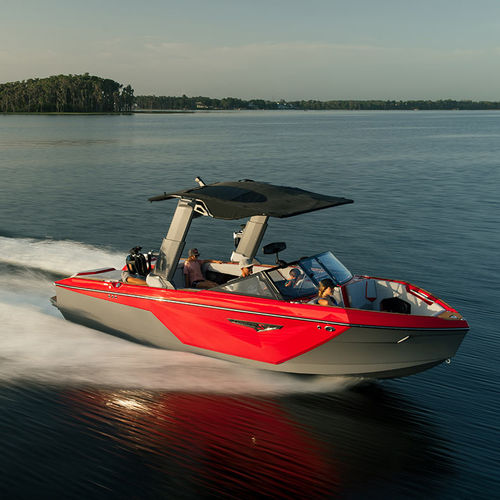ウェイクボードランナバウトボート - S23 - Nautique Boat Company - 船内機 / デュアルコンソール / バウライダー