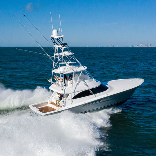 スポーツフィッシングモーターヨット - 54 C - Viking Yachts - 変換 / フライブリッジ / キャビン3室