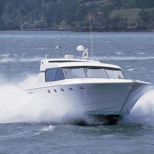 クルージングモーターヨット - ACE - Warwick Yacht Design - スポーツ / ハードトップ / 移動用船艇