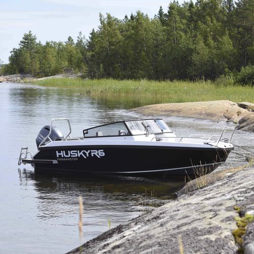 船外機ランナバウトボート - HUSKY R6 - Finnmaster Boats Oy - デュアルコンソール / バウライダー / オープン