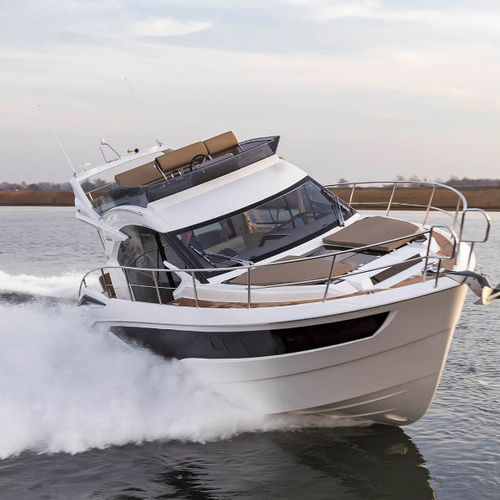船内機エクスプレスクルーザー - 360 FLY - Galeon - ツインエンジン / フライブリッジ / クルージング