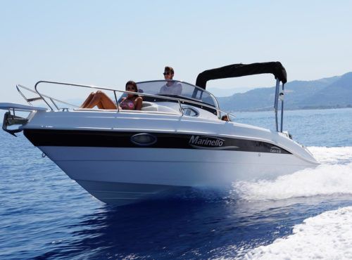 船外機キャビンクルーザ - 650 - Cantiere Nautico Marinello - オープン / 7人 / ベッド2台