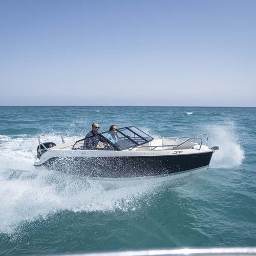 船外機デイクルーザー - Activ 555 Bowrider - Quicksilver Boats - オープン / デュアルコンソール / バウライダー