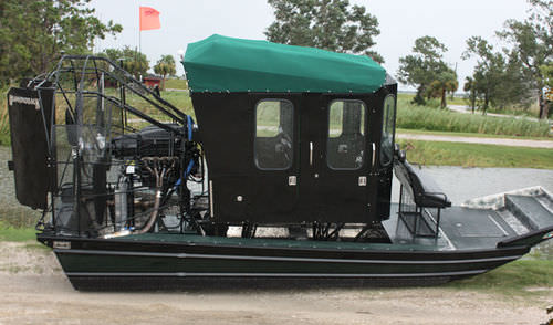 プライべート用エアボート - Diamond Back Airboats