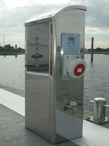 埋込照明付きぺデスタル - S700-XL - Plus Marine - 配電 / 配水 / ドック