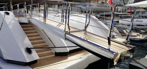 ヨット用ギャングウェイ - MAXXY - Sanguineti Chiavari produzione articoli nautici s. - 伸縮式 / 手動 / 遠隔操作式
