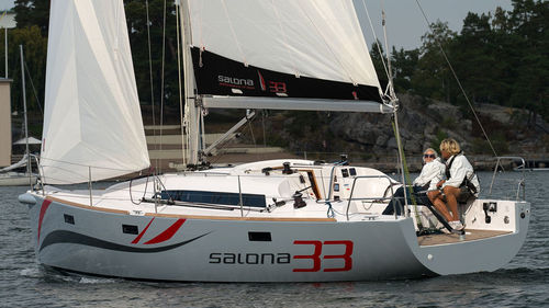 クルージング・レースヨット - S33 - Salona yachts - レガッタ / キャビン2室 / バウスプリット付き