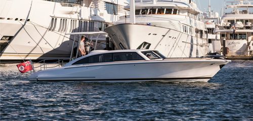 船内機テンダーボート - 11.4 AFT HELM  - Hodgdon Yachts - 単発 / オープン / センターコンソール