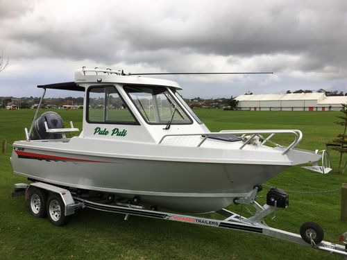 船外機デイクルーザー - 610 Pro HT - AMF Boat Company - ハードトップ / スポーツ / ダイビング