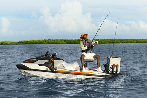 座って操縦ジェットスキー - FISHPRO TROPHY 170 - Sea-doo - 3人乗り / 170馬力