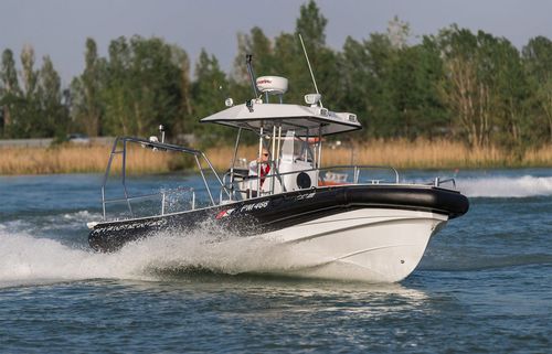 監視船業務用ボート - 750 - Stem Marine - インボードウォータージェット / 船内スターンドライブ / ディーゼル