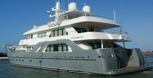 クルージングスーパーヨット - M/Y Far Far Away - Inace - トロール船 / 高部操舵室 / 移動用船艇