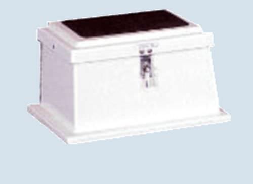 収納ケース付き踏み台 - EC032 - Dock Box Depot: Custom Fiberglass Accessories