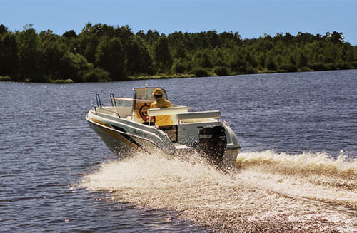 船外機デイクルーザー - 550 open - Olympia Yacht