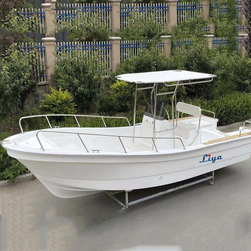 船外機センターコンソールボ－ト - SW660 - Qingdao Lian Ya Boat Co.,Ltd. - センターコンソール / 釣り用 / グラスファイバー