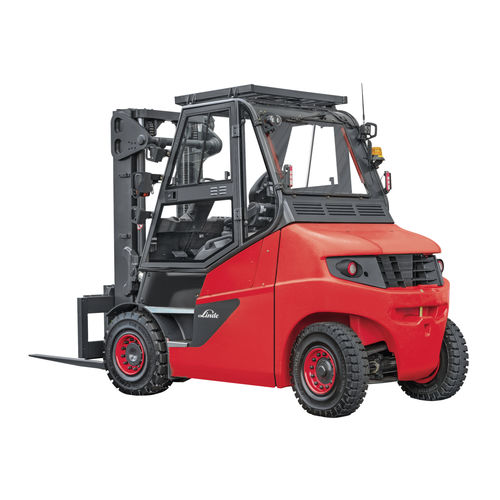 ターミナルフォークリフト - E60 – E80 - LINDE Heavy Truck Division - Ro-Ro船