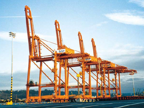 Post-Panamaxコンテナガントリークレーン - Hyundai Samho Crane Division