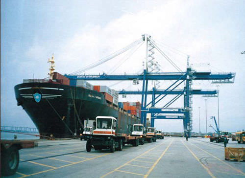 Super Post-Panamaxコンテナガントリークレーン - 65 LT - Hyundai Samho Crane Division