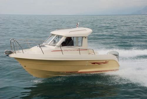 船外機キャビンクルーザ - 660 CRUISER XS - Karel Boats - ハードトップ / 操舵室あり / スポーツフィッシング