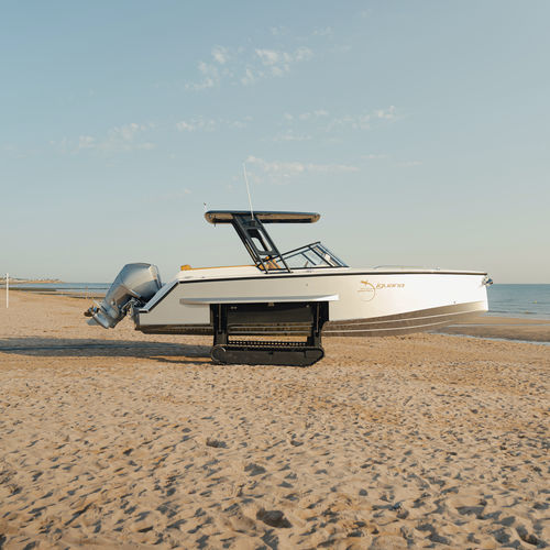 船外機ランナバウトボート - Iguana Yachts - ツインエンジン / 滑走船体 / デュアルコンソール